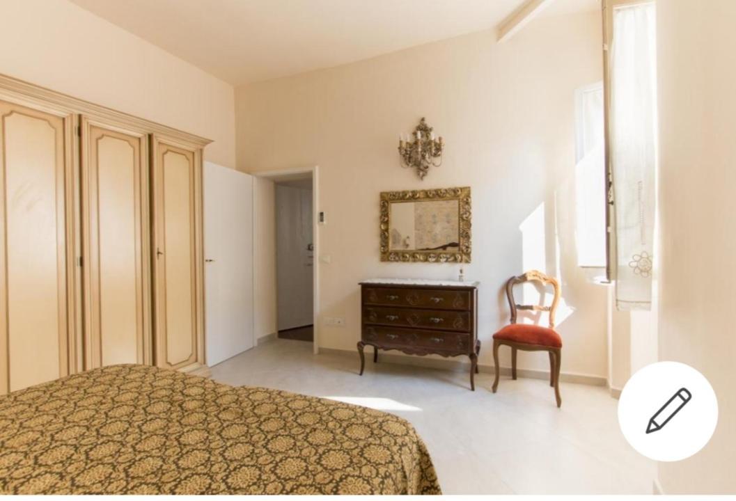 Historical Apartments By Seaside Viareggio Eksteriør billede
