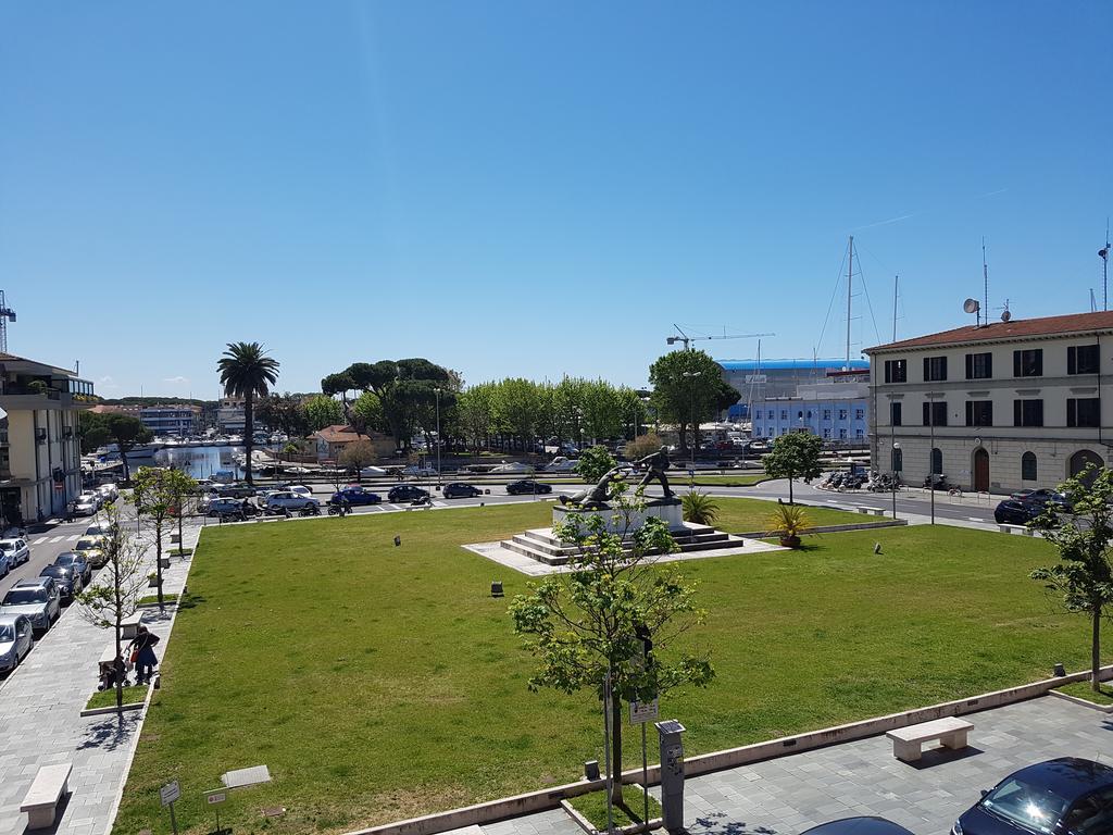 Historical Apartments By Seaside Viareggio Eksteriør billede